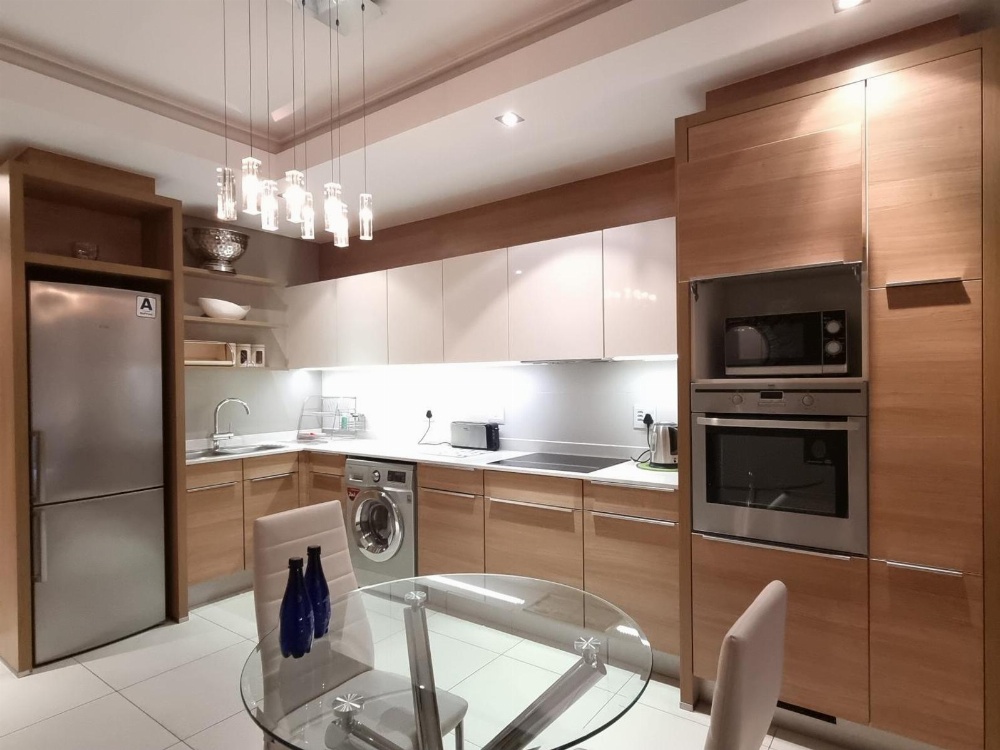 The Residences Crystal Towers