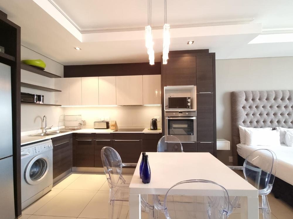 The Residences Crystal Towers